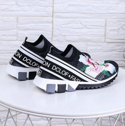 Super trendy and comfortable women's sneakers